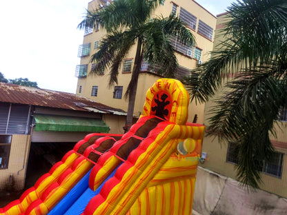 Exciting Dual-Lane Inflatable Water Slide Commercial Grade Fun for Playgrounds & Parks