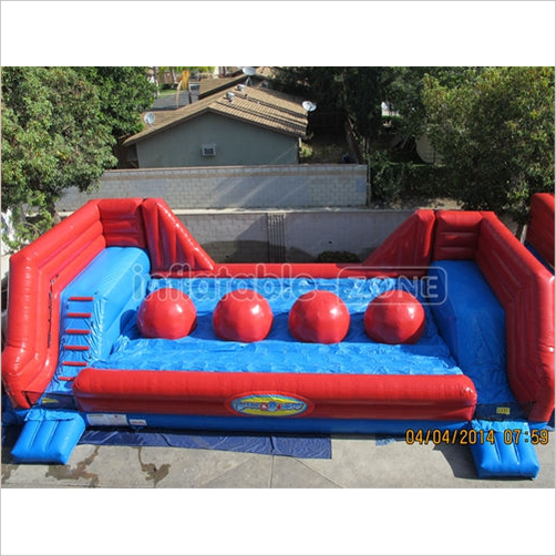 Big Balls Wipeout Run Inflatable Obstacle Course - Inflatable-Zone