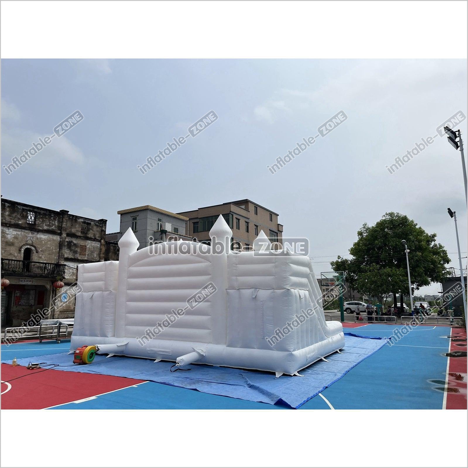 White Bouncer Castle Inflatable Water Slide Wedding Jumpy House Castle - Inflatable-Zone