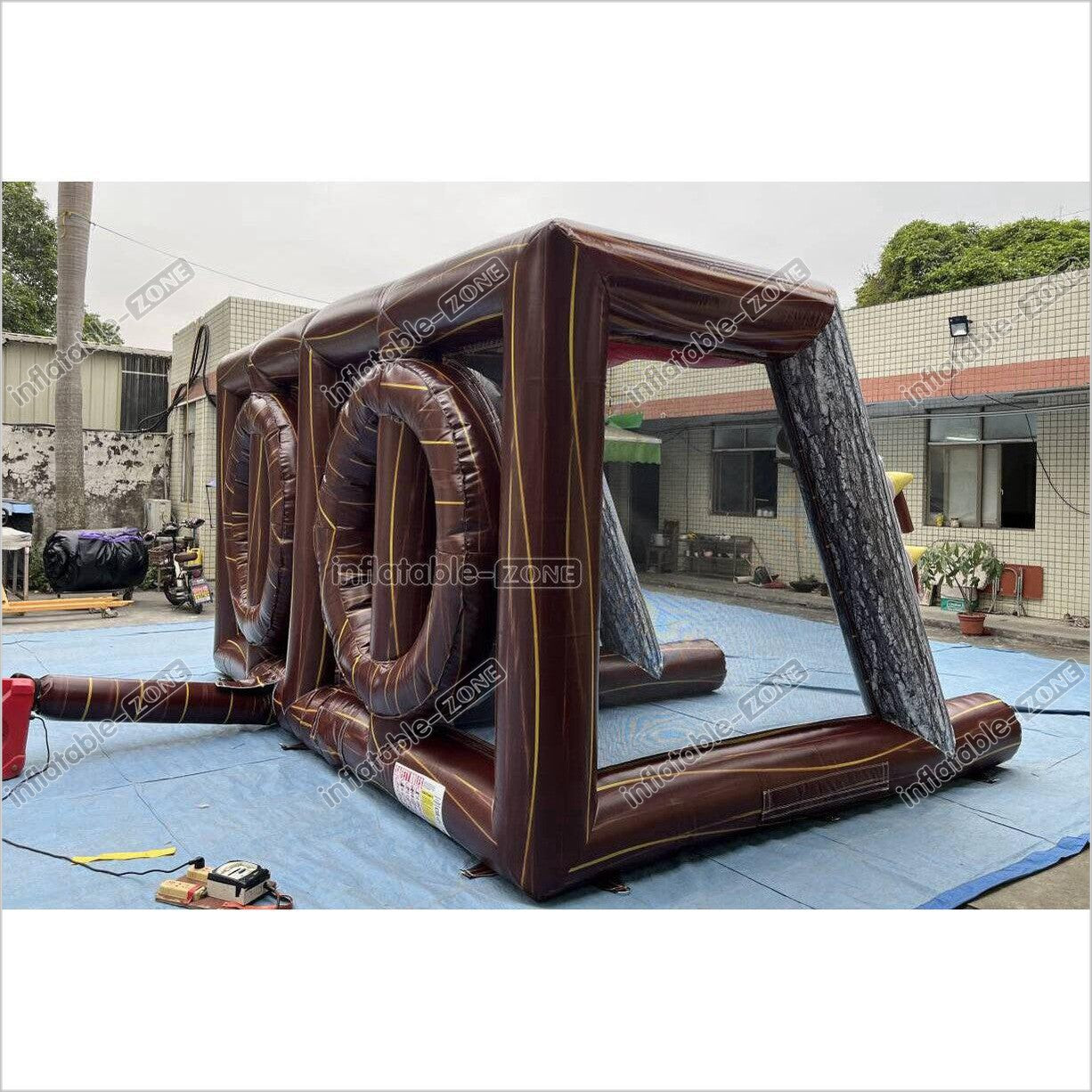 Fun Play Equipment Inflatable Axe Throwing Inflatable Sports Games For Kids And Adults - Inflatable-Zone