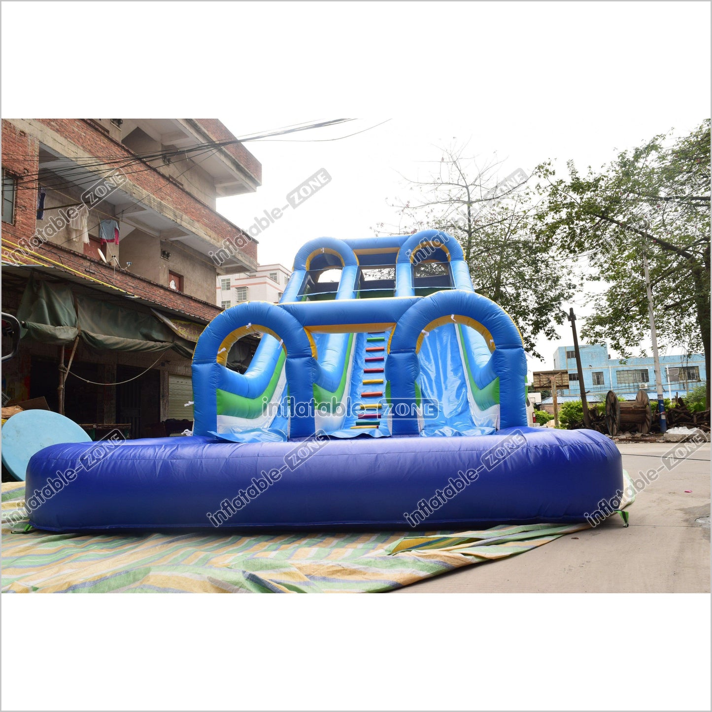 Sunny And Fun Double Water Slide Giant Commercial Inflatable Bouncy Slide With Pool For Children - Inflatable-Zone