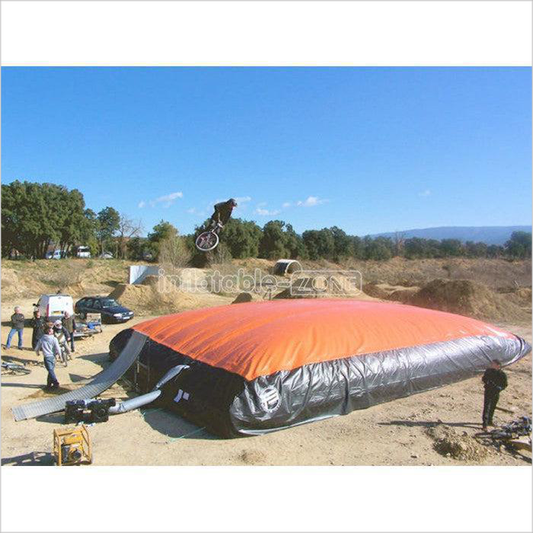Freestyle Skiing Airbag Jumping ,Inflatable Big Jump Air Bag For Bike Sport Game - Inflatable-Zone
